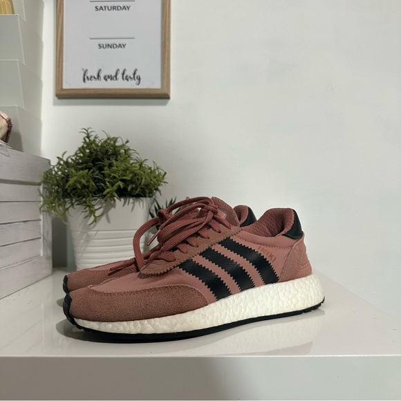 Adidas Iniki Boost Womens Running Shoes - Picture 2 of 5